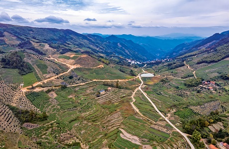 國土空間開發(fā)建設(shè)：嵊州地質(zhì)文化村地質(zhì)遺跡保護(hù)與開發(fā)